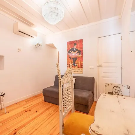Guestready - Exquisite Bica Poetas Lisbon