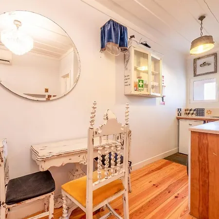 Guestready - Exquisite Bica Poetas Lisbon